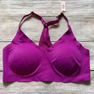Victoria’s Secret Seamless Naked Smooth Laser Cut Bralette NWT Women’s Small